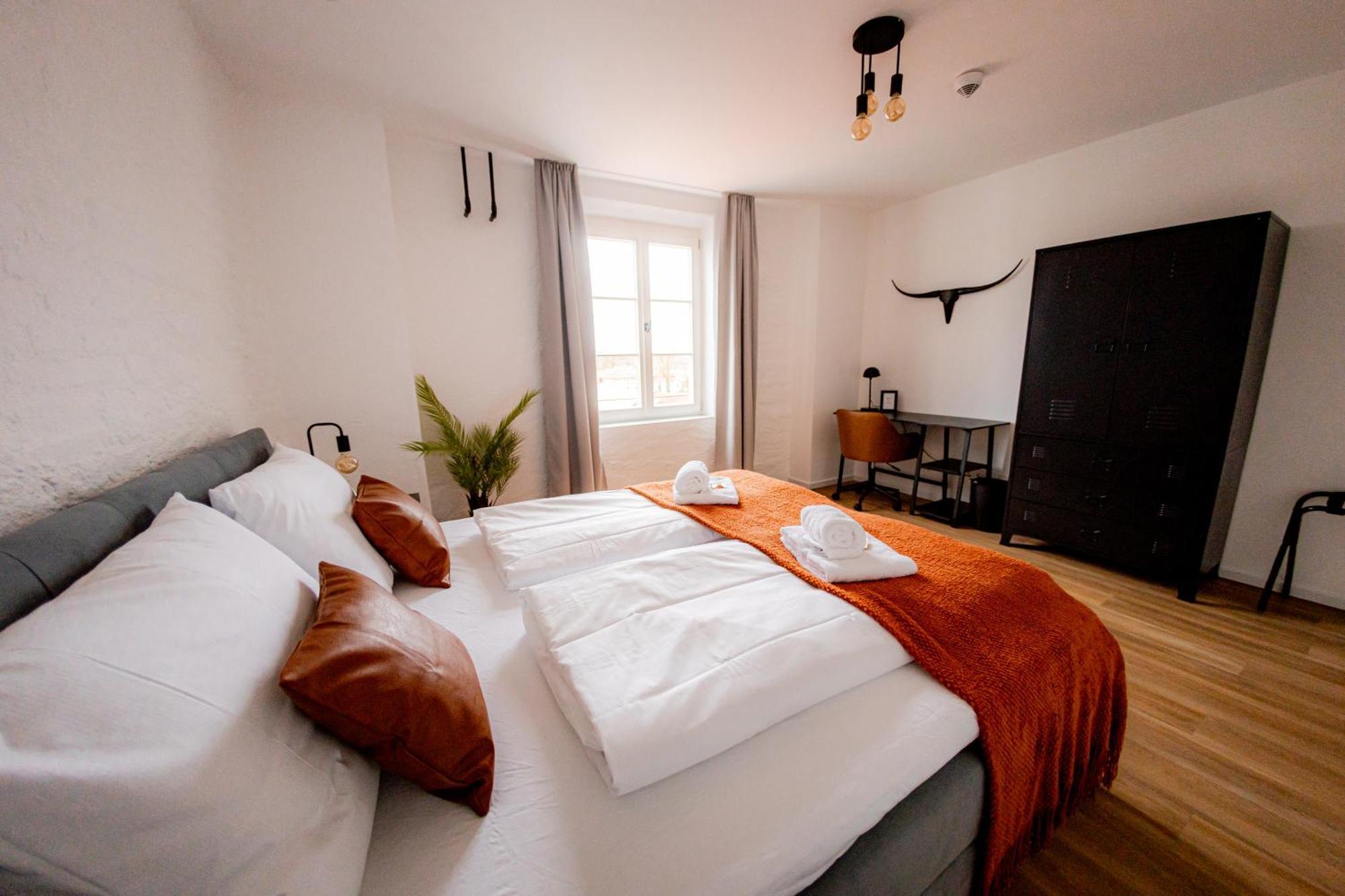Highlight Am Stadtplatz Muehldorf - C4S Come4Stay - 2 Zimmer Wohnung I Bis Zu 5 Gaeste Exterior foto