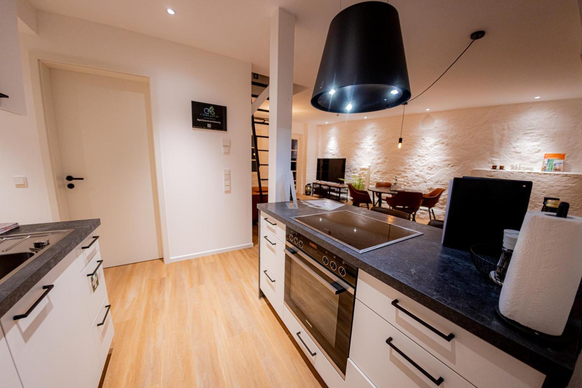 Highlight Am Stadtplatz Muehldorf - C4S Come4Stay - 2 Zimmer Wohnung I Bis Zu 5 Gaeste Habitación foto