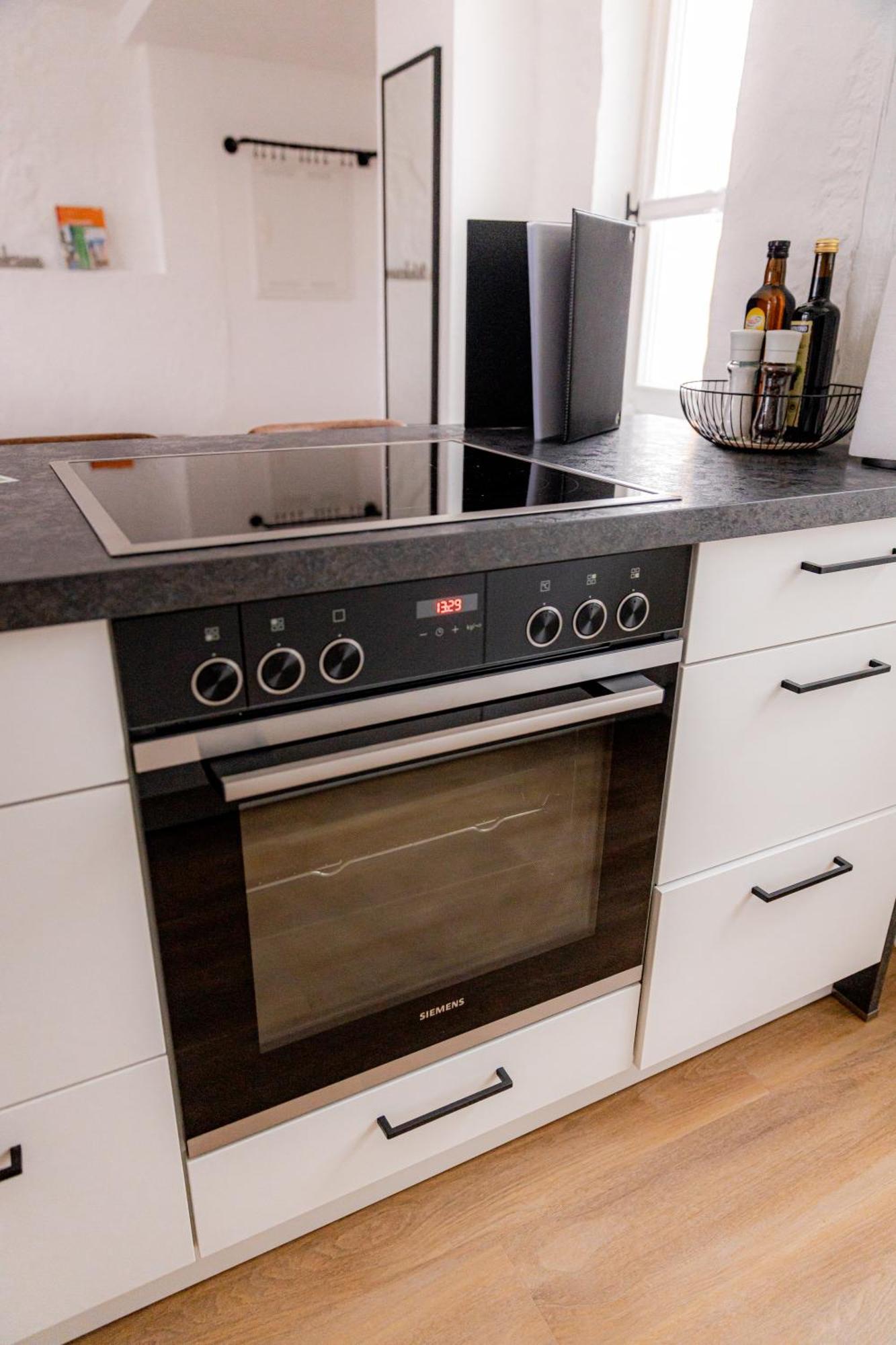 Highlight Am Stadtplatz Muehldorf - C4S Come4Stay - 2 Zimmer Wohnung I Bis Zu 5 Gaeste Habitación foto